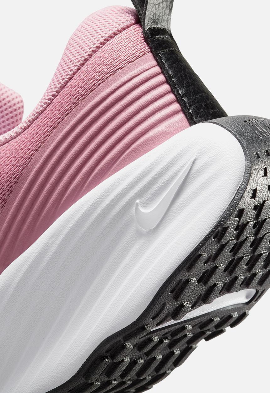 Nike - Nike Legend Essential 4