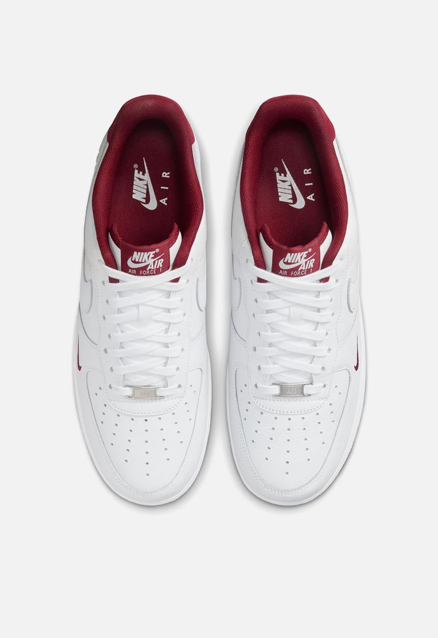 Nike - AIR FORCE 1 '07 LV8