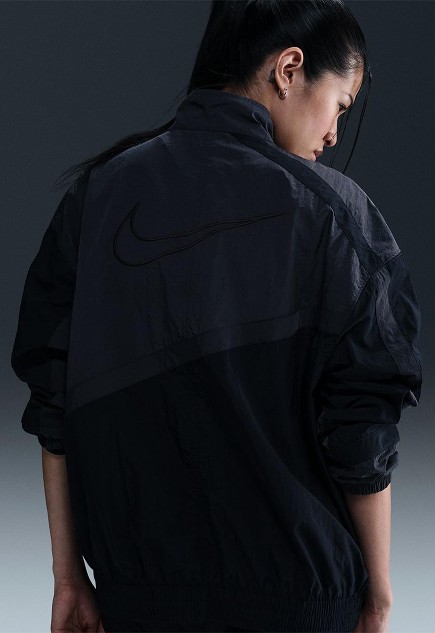 Nike - Nike Street Woven Jacket - Anthracite/Black/Black/Black