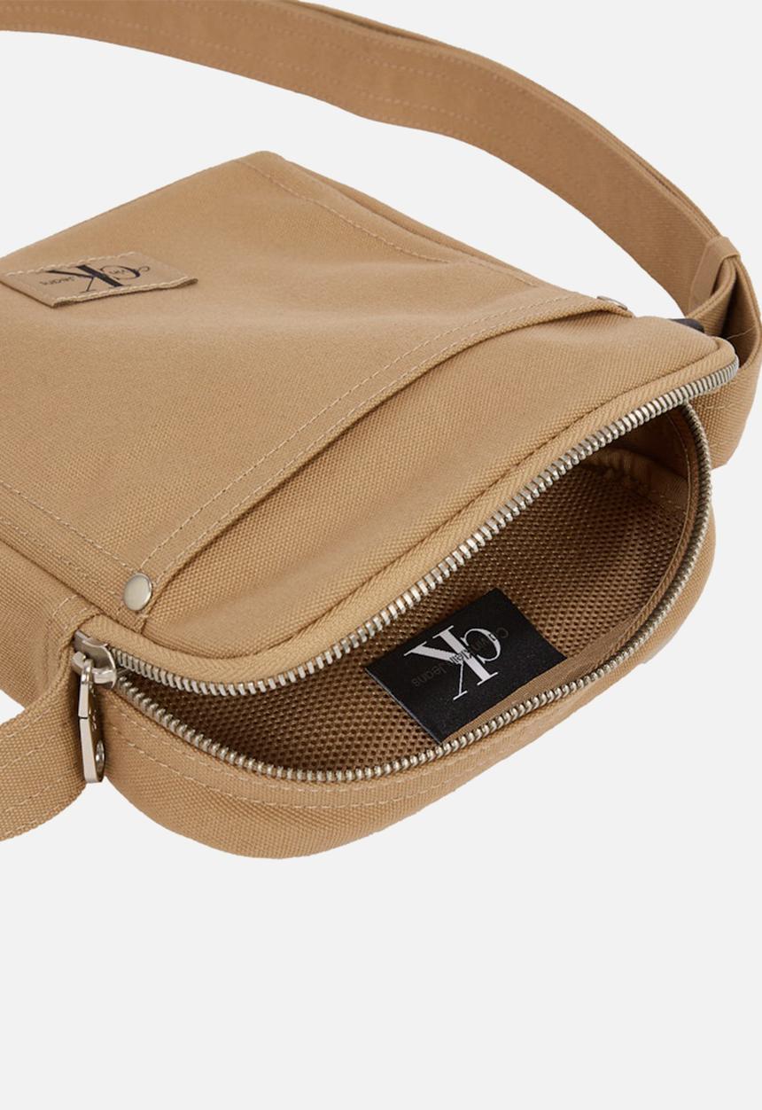 Calvin Klein - Sport Essentials Reporter W - Savannah Tan