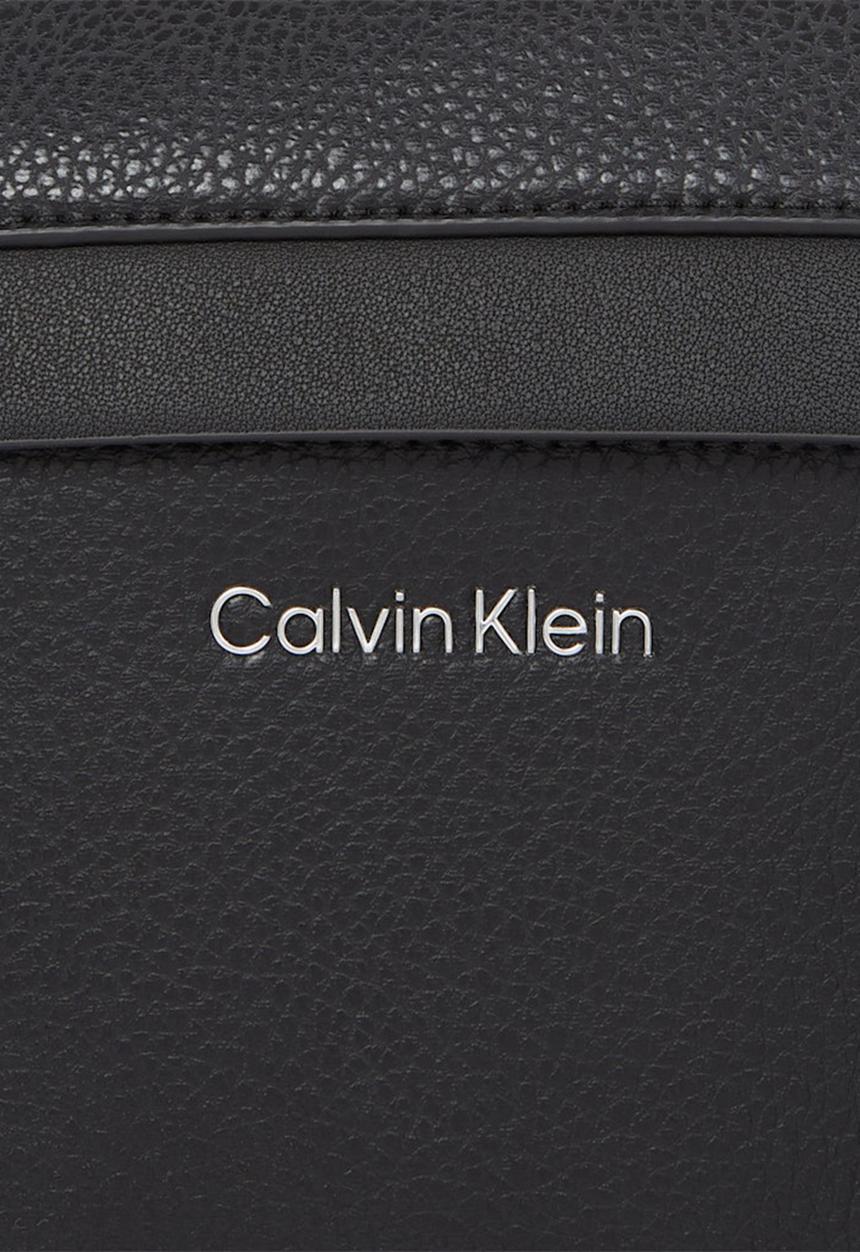 Calvin Klein - Ck Must Camera Bag - Ck Black Pebble