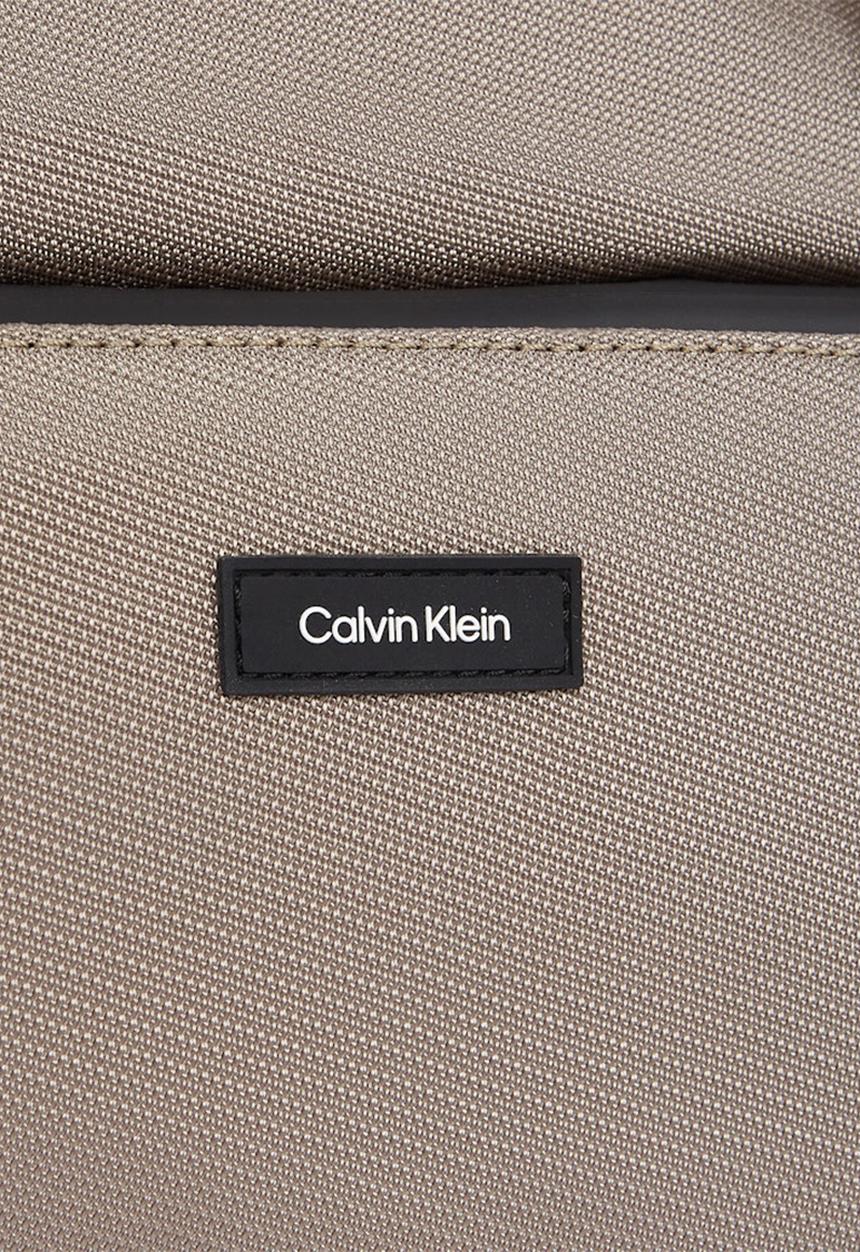 Calvin Klein - Ck Essential Tech Xbody - Brindle
