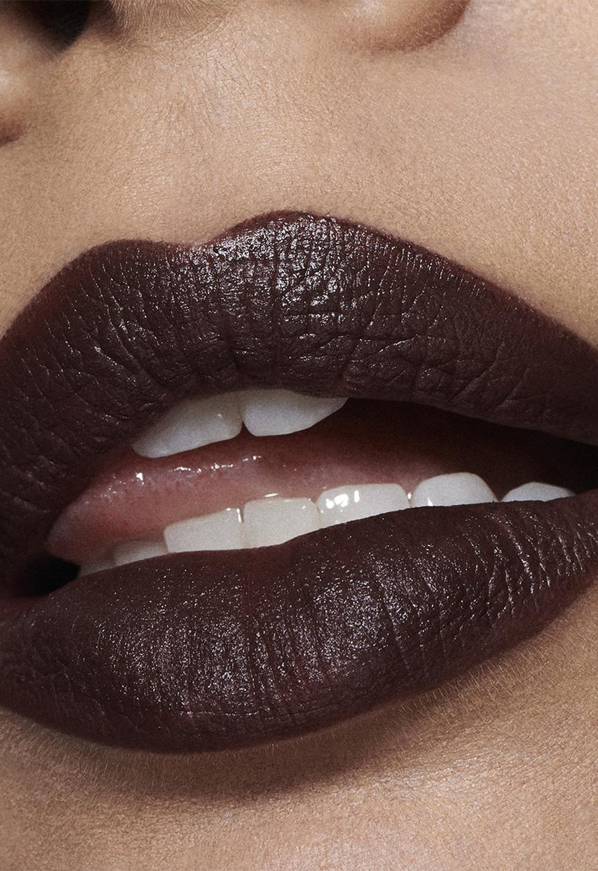 MAC - MACximal Silky Matte Lipstick - Bare M·A·Cximal