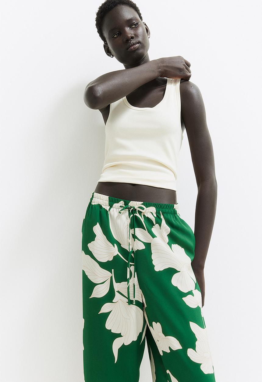 H&M - Wide pull-on trousers - green & cream floral