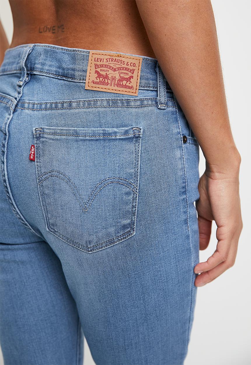 Levi’s® - Curvy Skinny The Lucky One No Dx Za