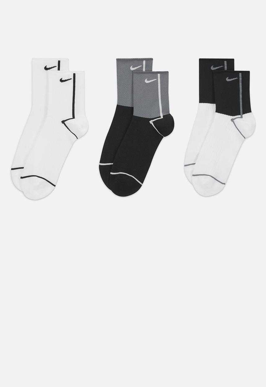 Nike - Nike Everyday Plus Lightweight - Multi-Color