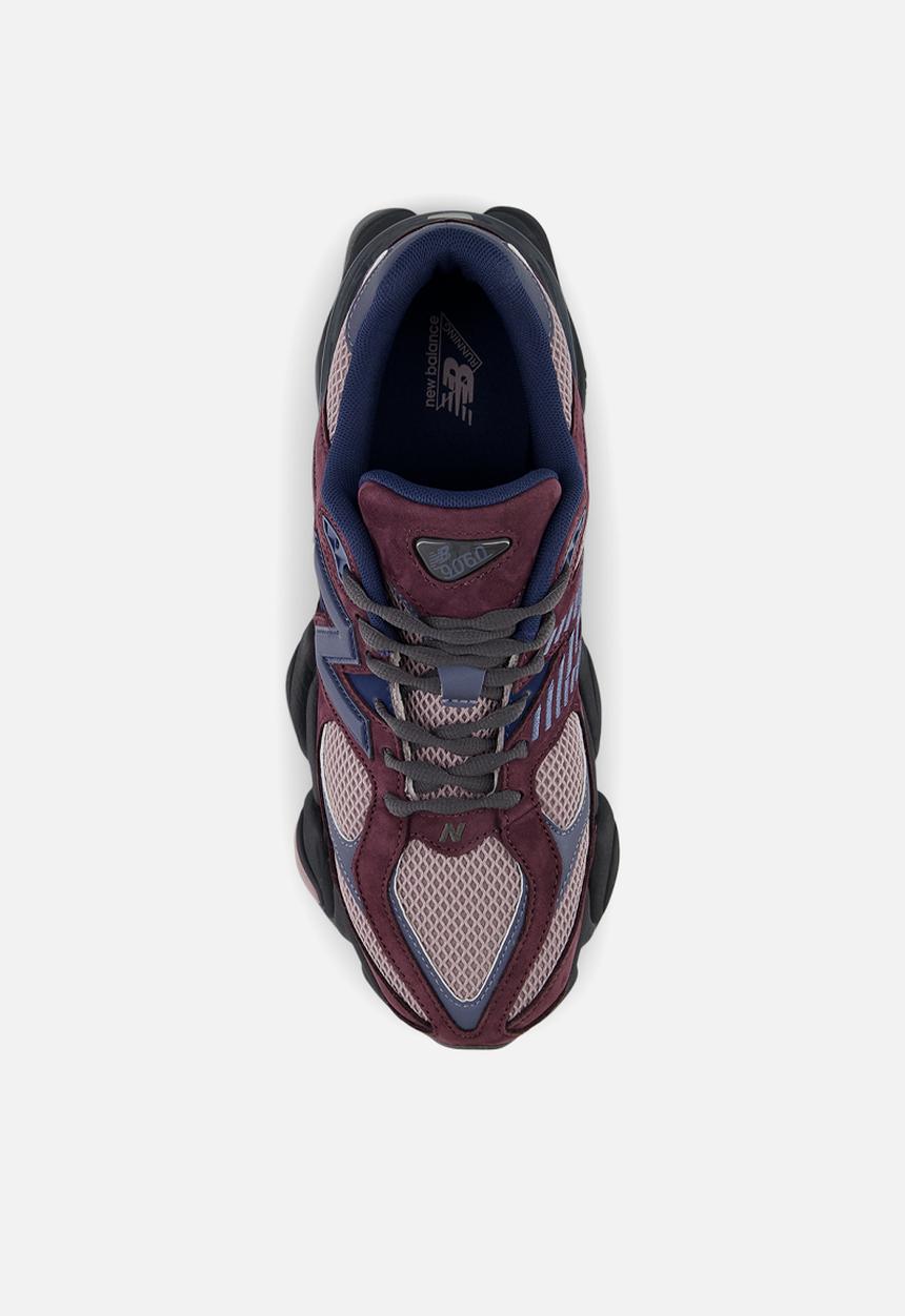 New Balance  - 9060