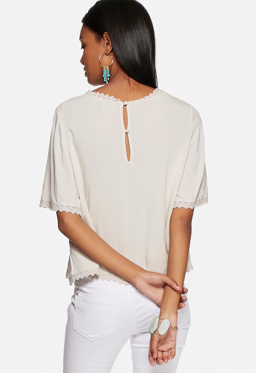 Vero Moda - Tia anglaise top