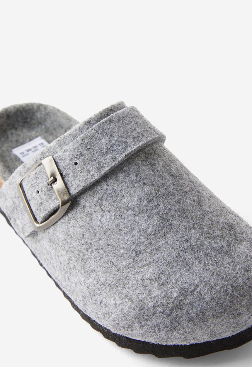 Cotton On - Tommy buckle slide - grey felt
