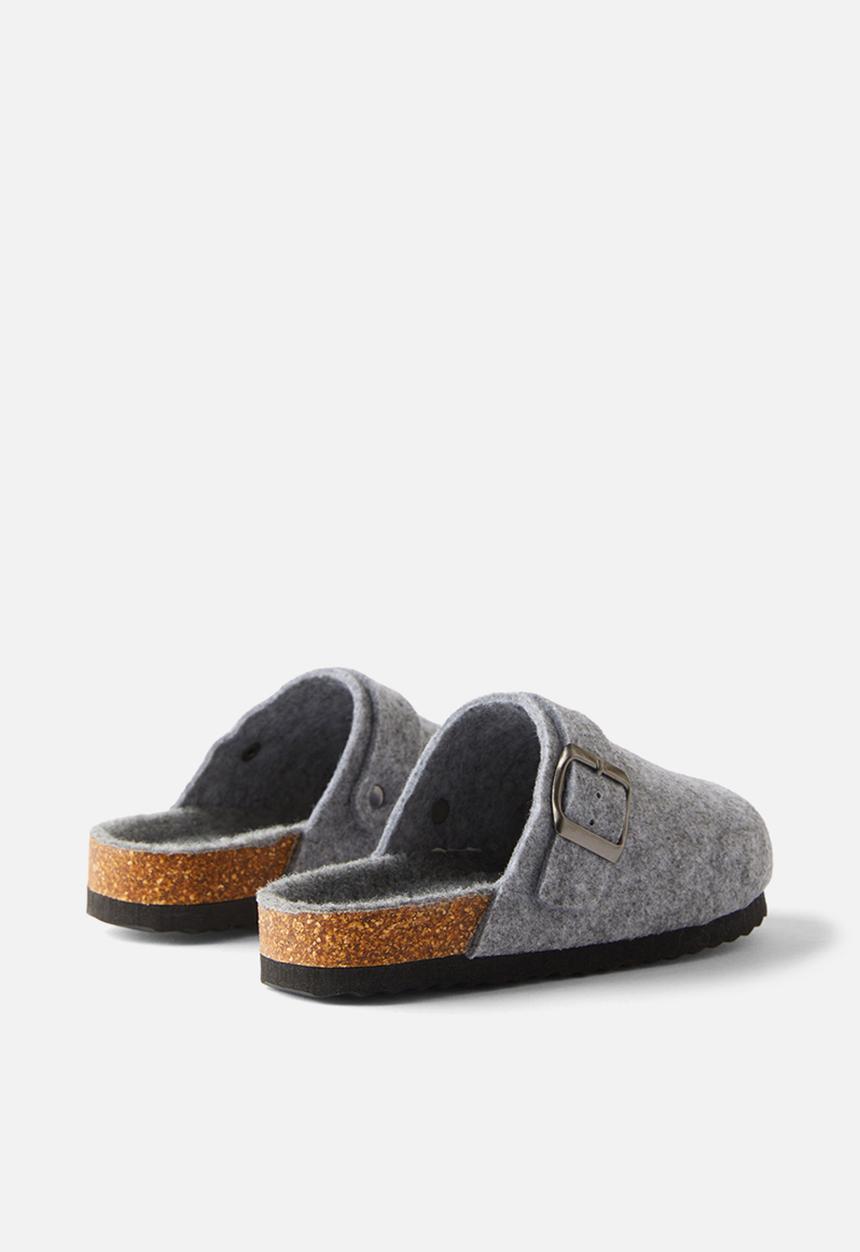 Cotton On - Tommy buckle slide - grey felt
