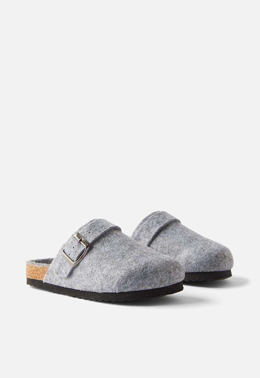 Cotton On - Tommy buckle slide - grey felt