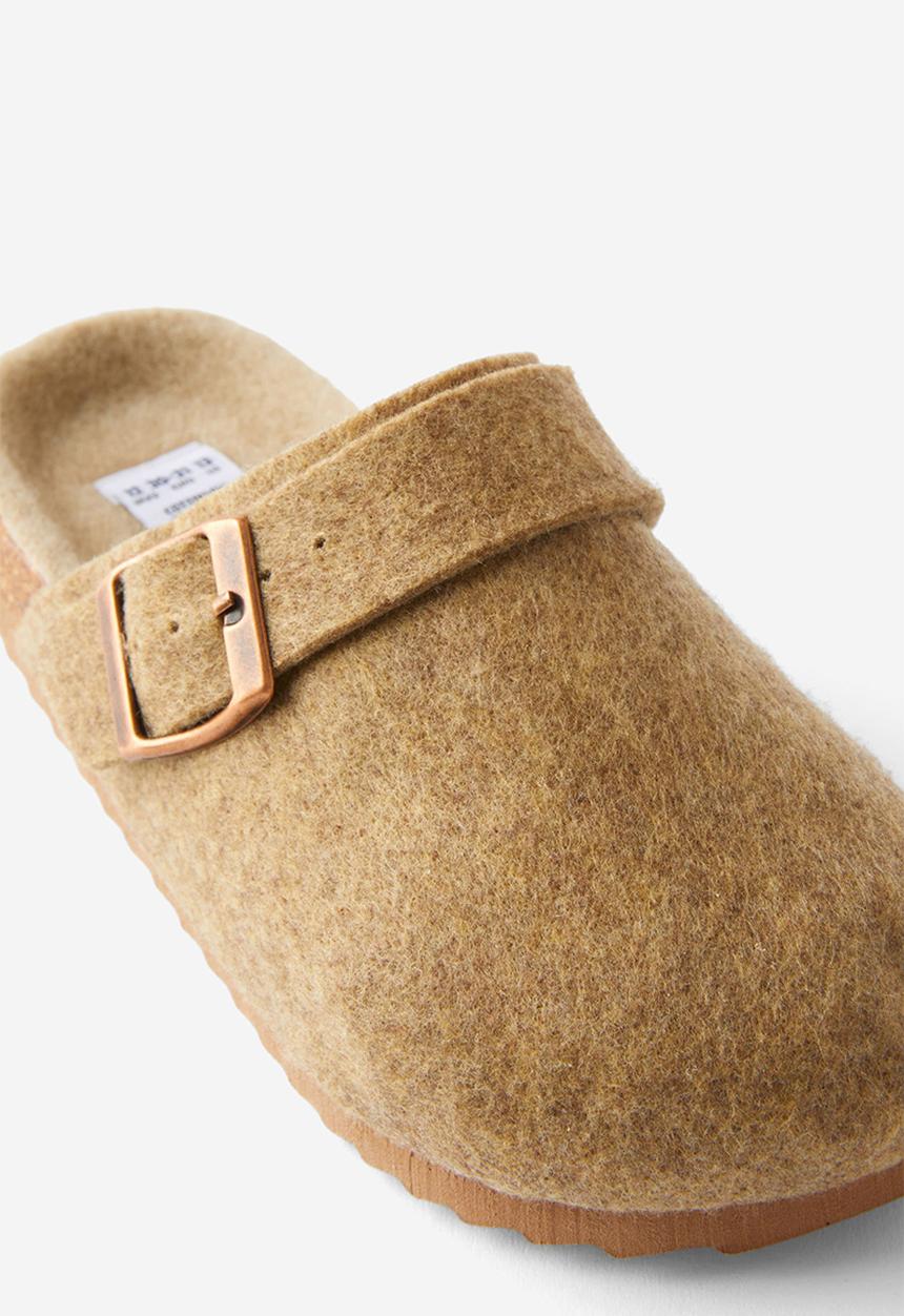 Cotton On - Tommy buckle slide - beige felt