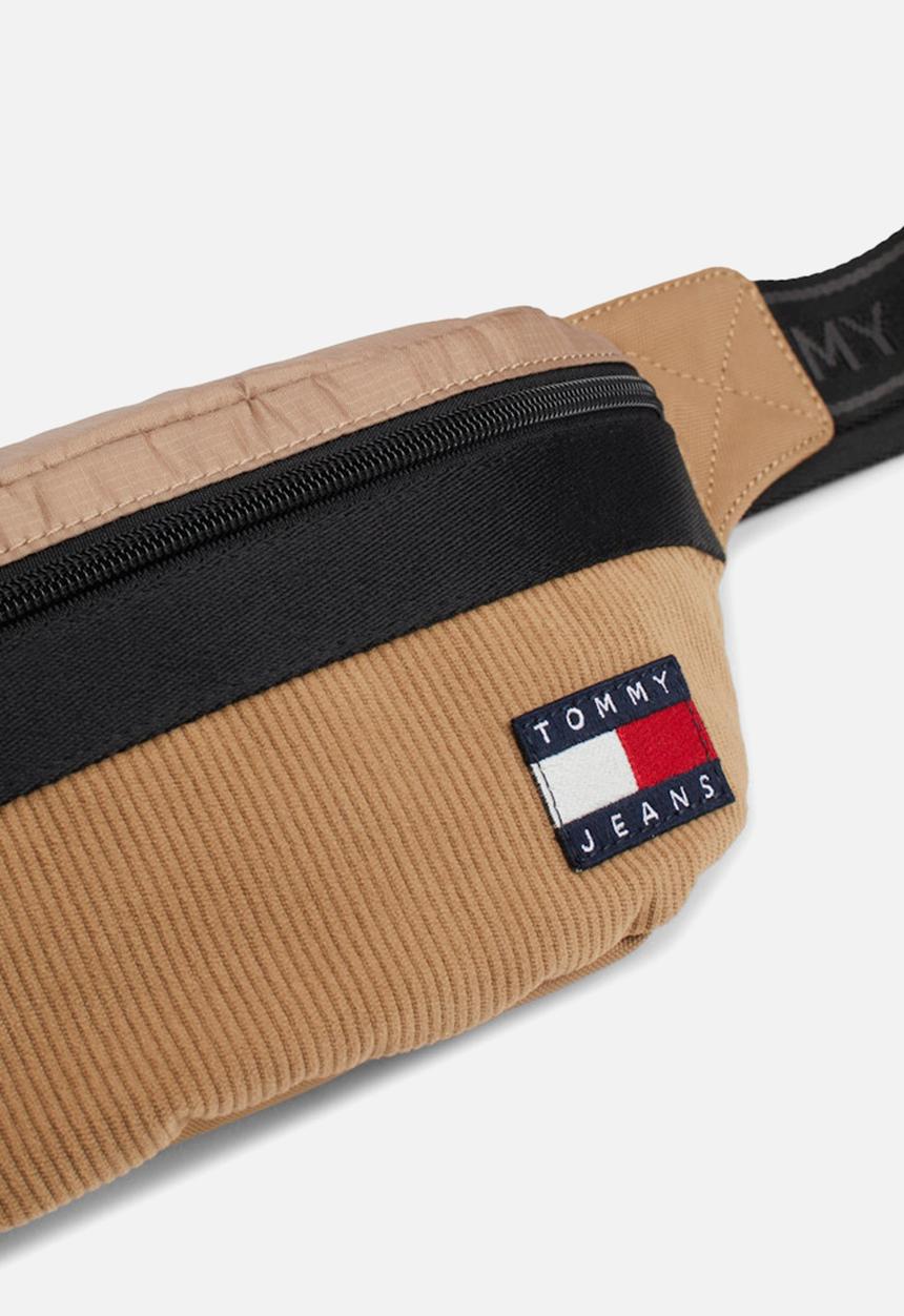 Tommy Hilfiger - Tjm Ess Daily Cord Bum Bag - Tawny Sand