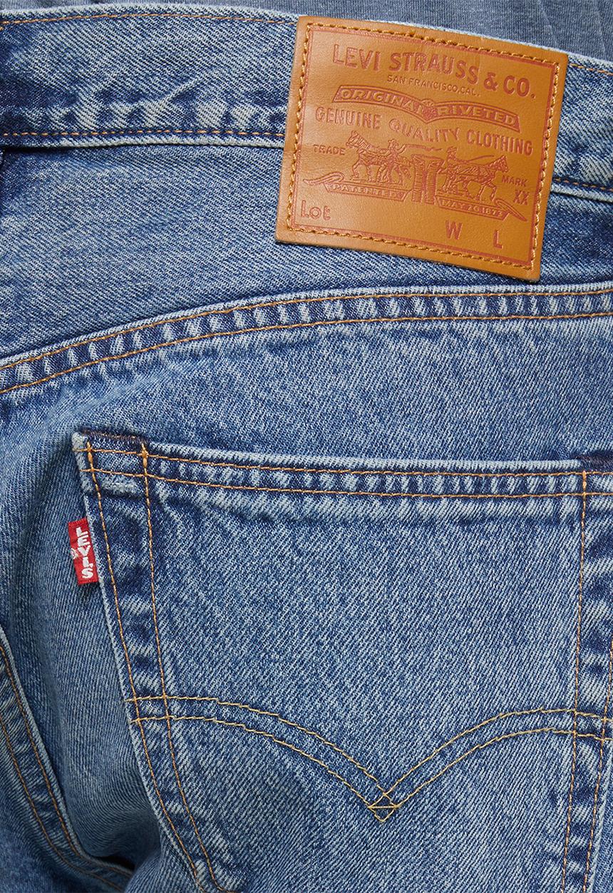 Levi’s® - 501® Levi’s® original - feeling powerful