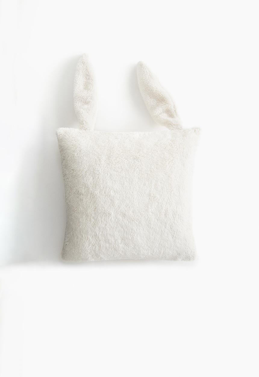 H&M - Fluffy cushion cover - white