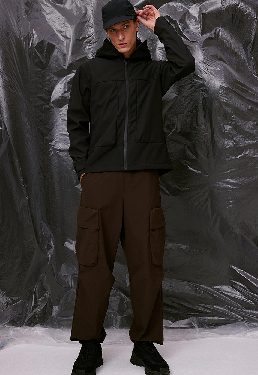 H&M - Regular fit water-repellent softshell jacket - black