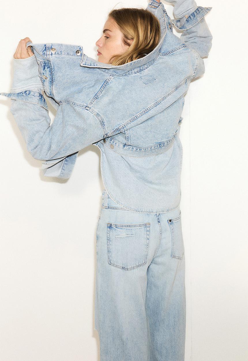 H&M - Wide ultra high jeans - light denim blue
