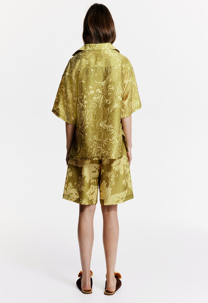 H&M - THE WHITE LOTUS H&M - Patterned knee-length shorts - yellow-green 