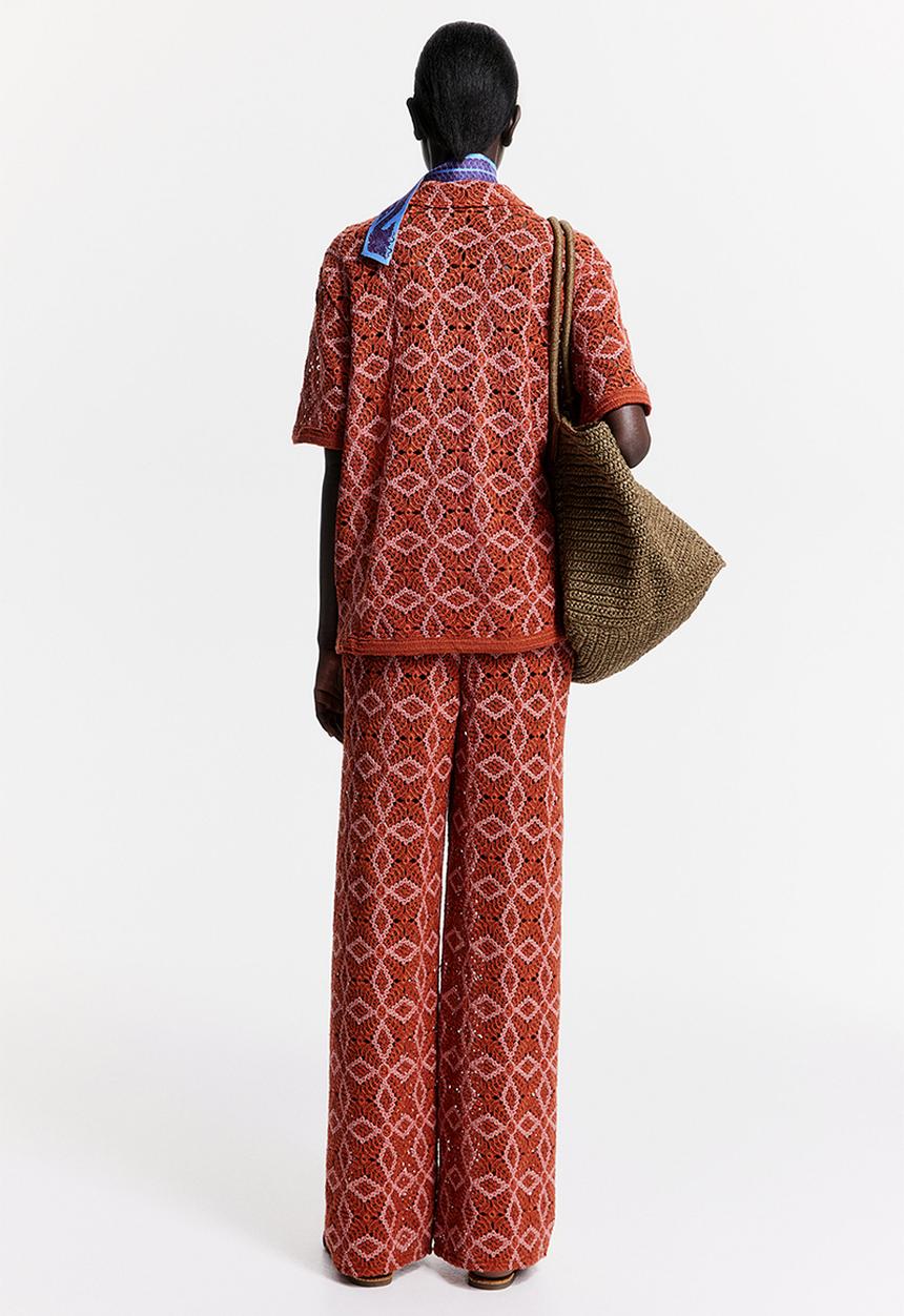 H&M - THE WHITE LOTUS H&M - Crocheted trousers - orange patterned 