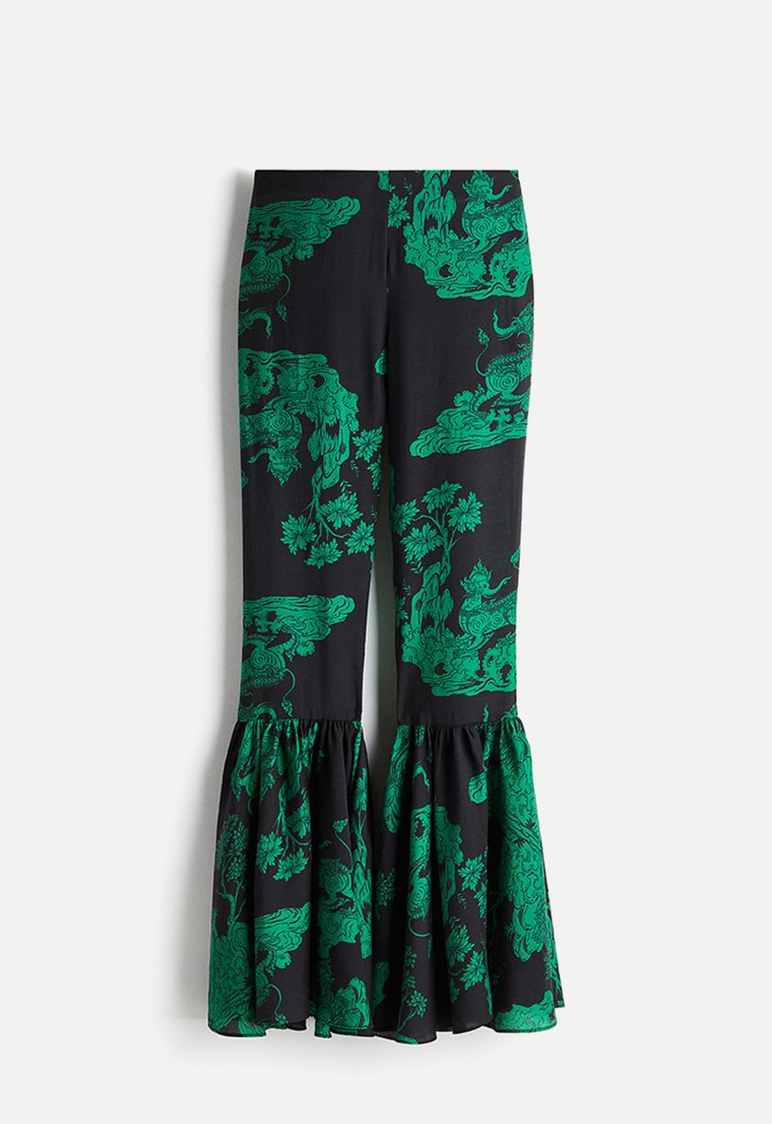 H&M - Patterned frill-trimmed trousers - black patterned 