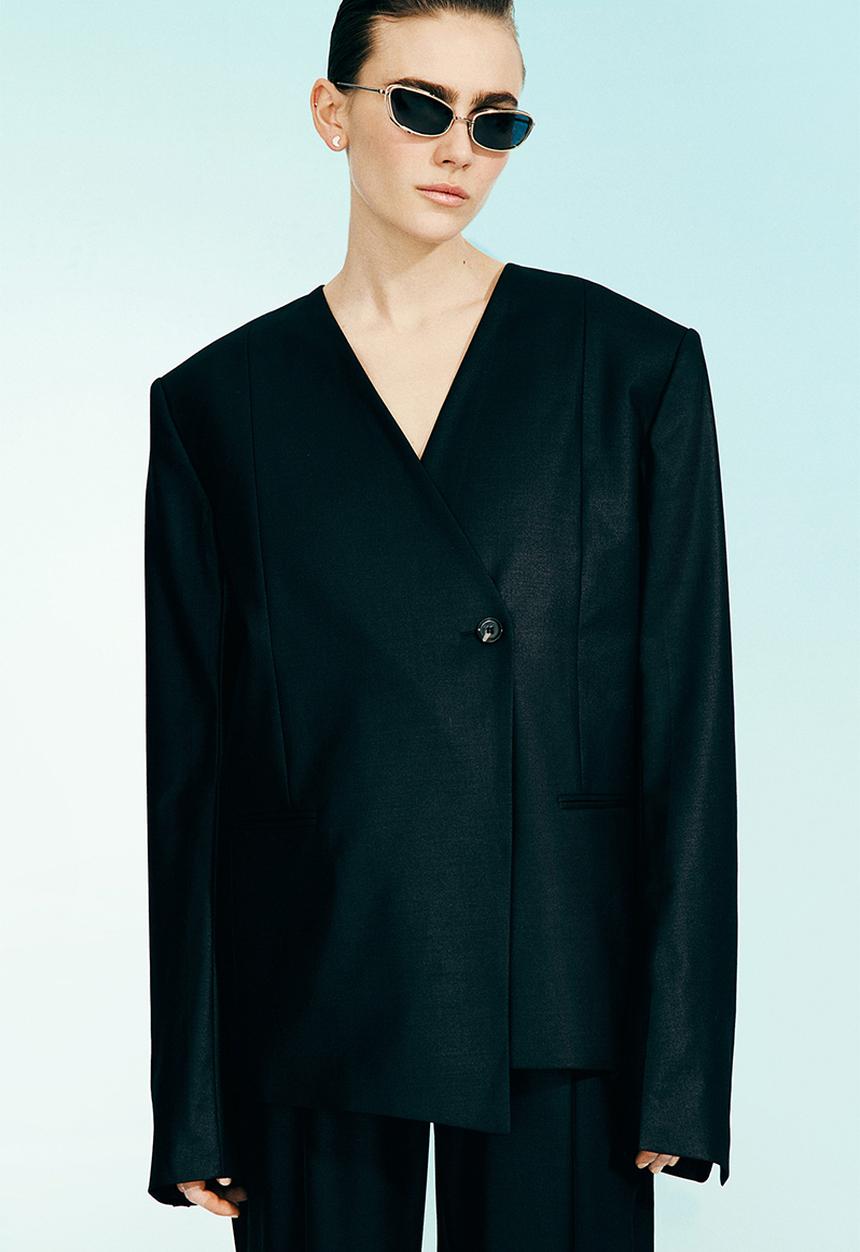 H&M - H&M Studio: Wool-blend asymmetric blazer - black