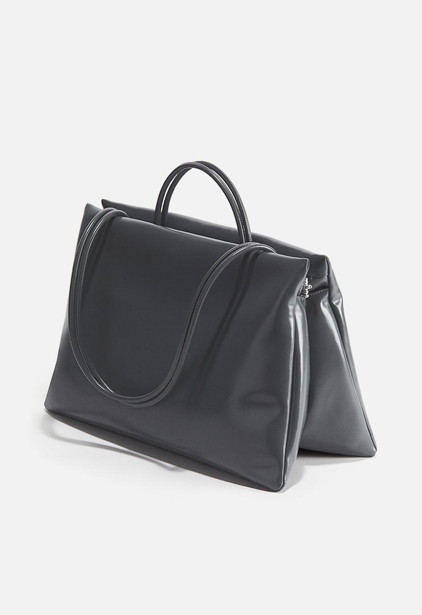 H&M - H&M Studio: Large padded bag - dark grey
