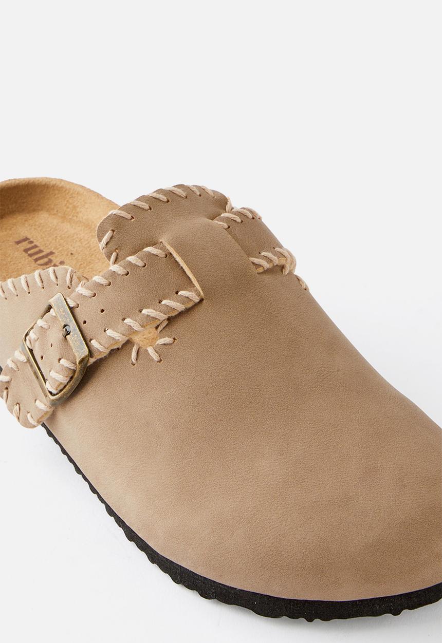Cotton On - Rex buckle mule - roebuck whipstitch