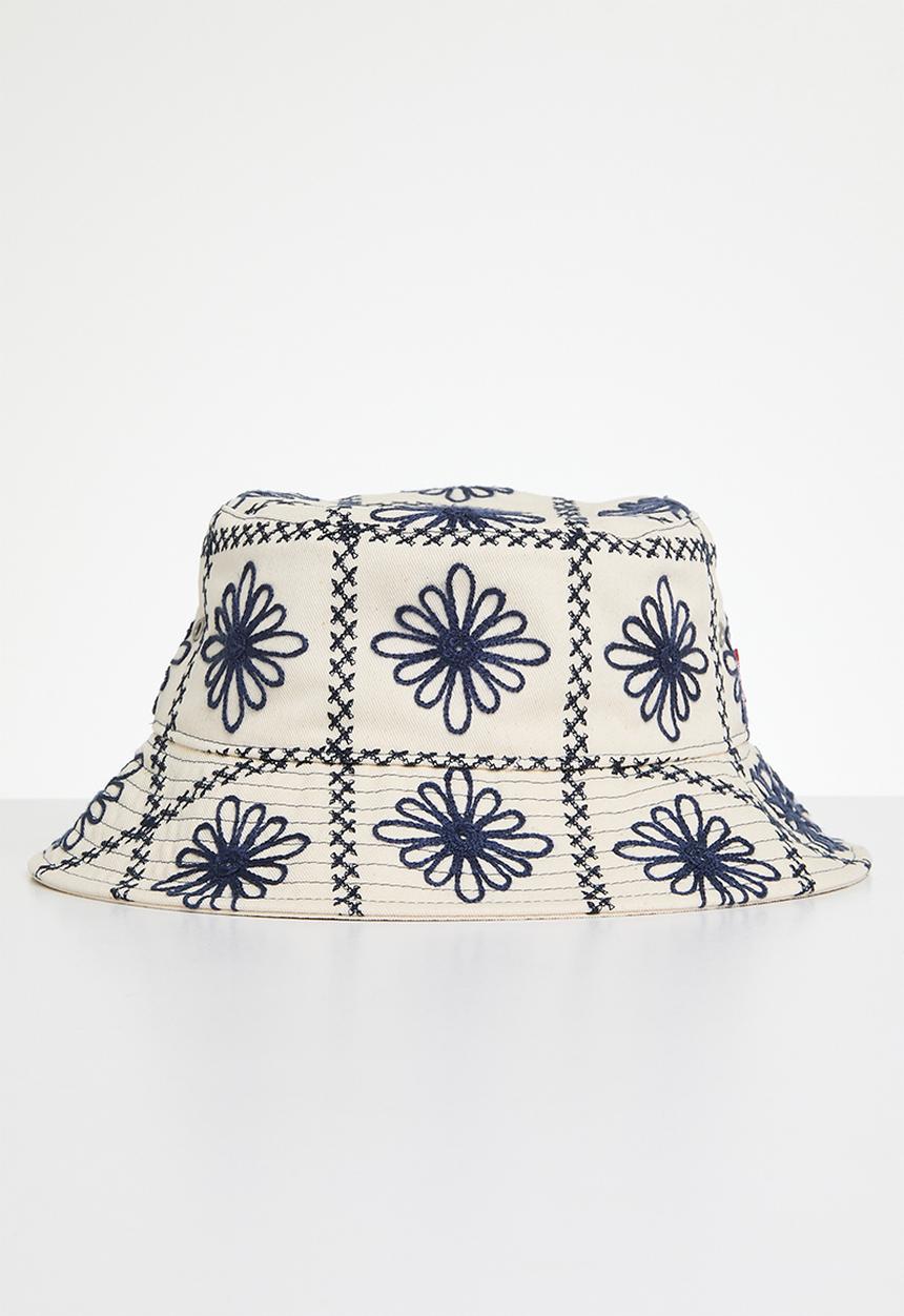 Levi’s® - Seasonal bucket hat  regular white