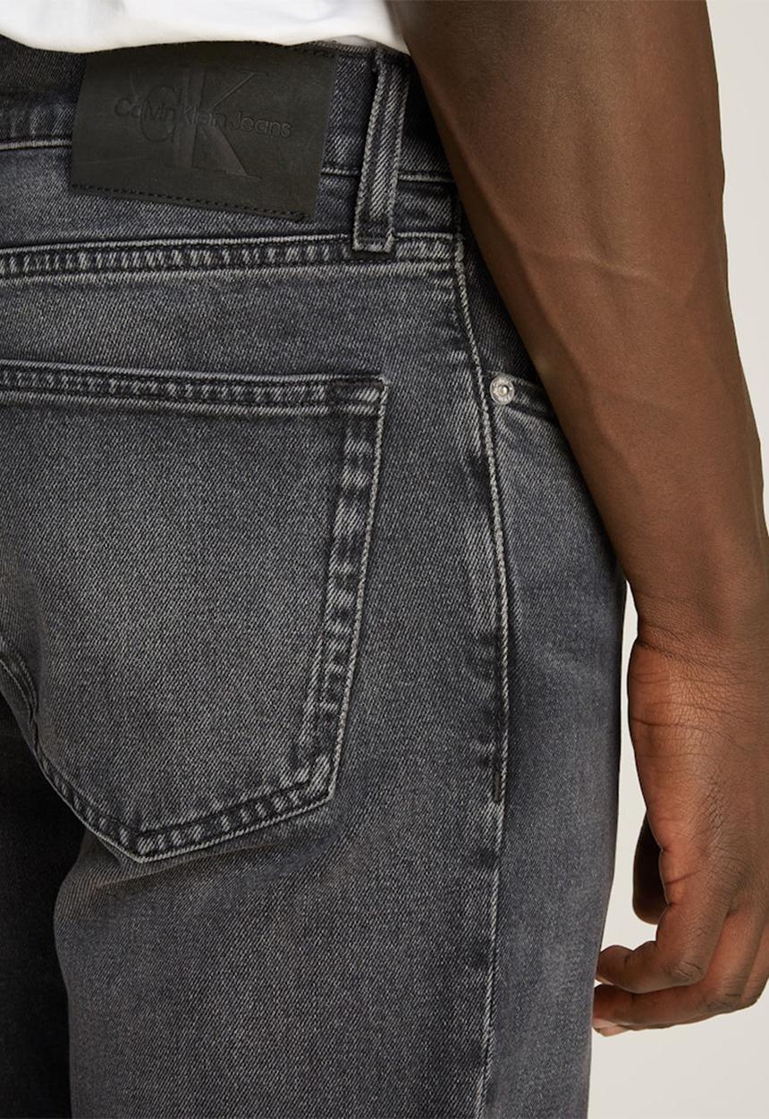 Calvin Klein - Slim Straight - Washed Black