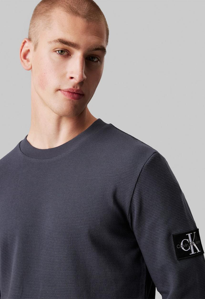 Calvin Klein - Badge Waffle Long sleeve Tee - Ebony