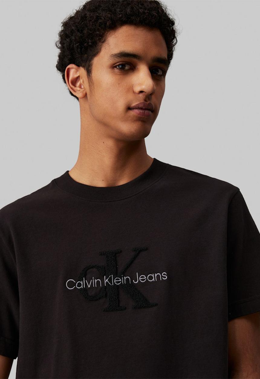 Calvin Klein - Chenille Monologo Tee - Ck Black