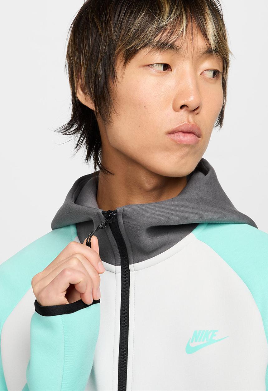 Nike - NSW Tech Fleece Full-Zip Windrunner Hoodie - Iron Grey