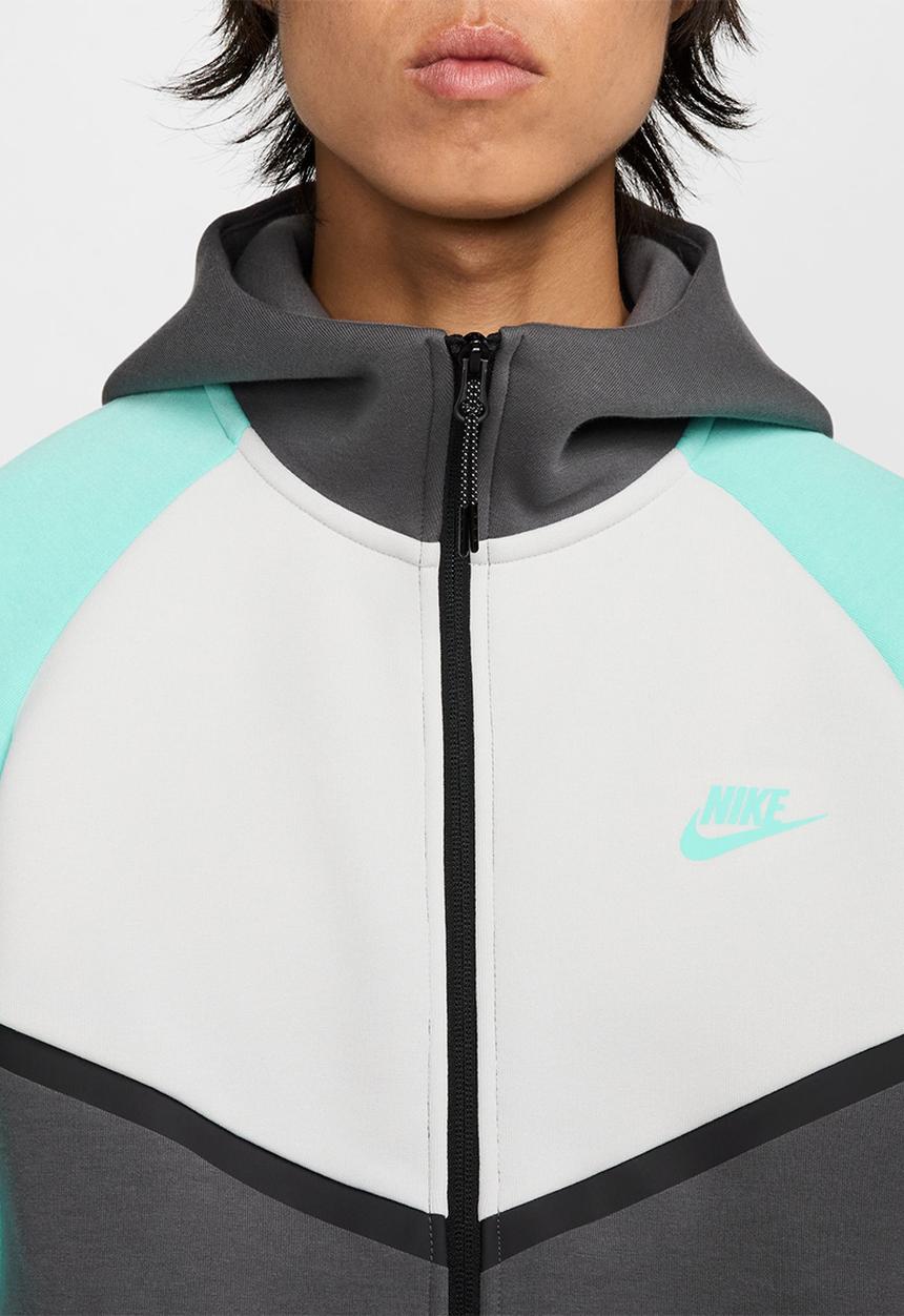 Nike - NSW Tech Fleece Full-Zip Windrunner Hoodie - Iron Grey