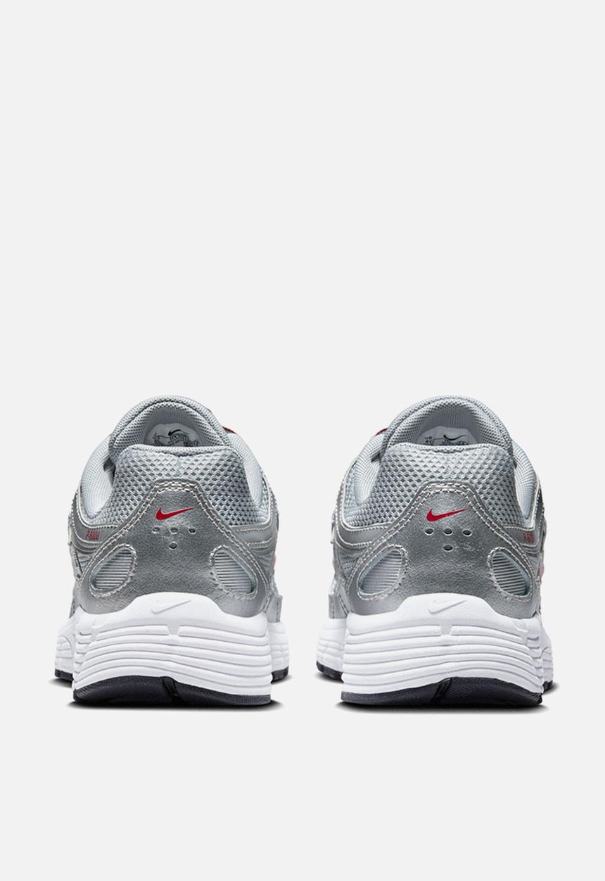 Nike - Nike P-6000 - Metallic Silver/Gym Red-Flt Silver