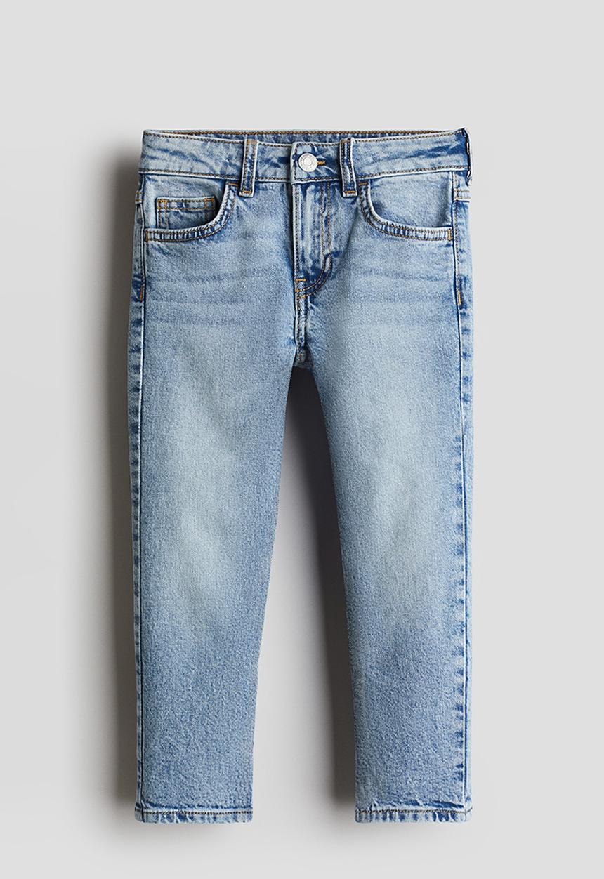 H&M - Relaxed tapered fit jeans - light denim blue 