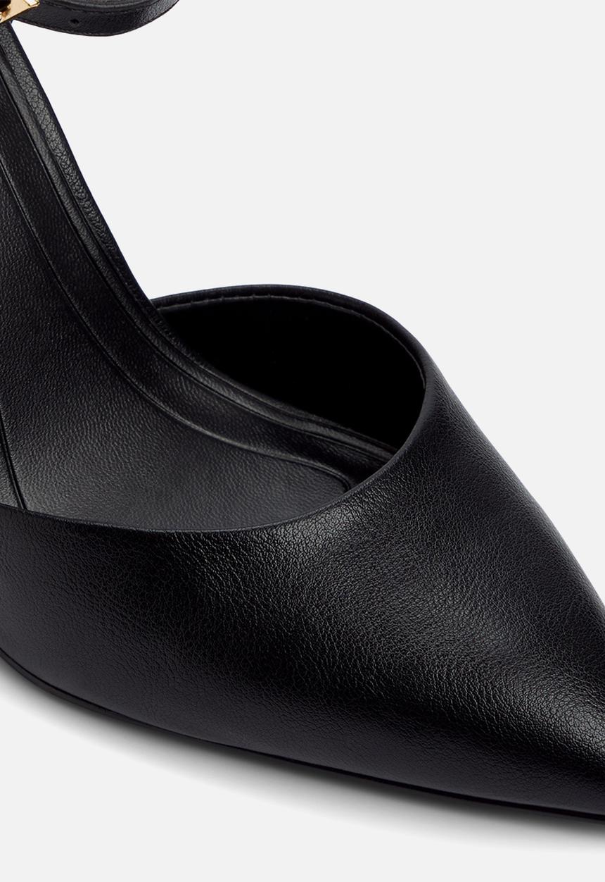 Call It Spring - Fiaa Closed Toe Ankle Strap - Black
