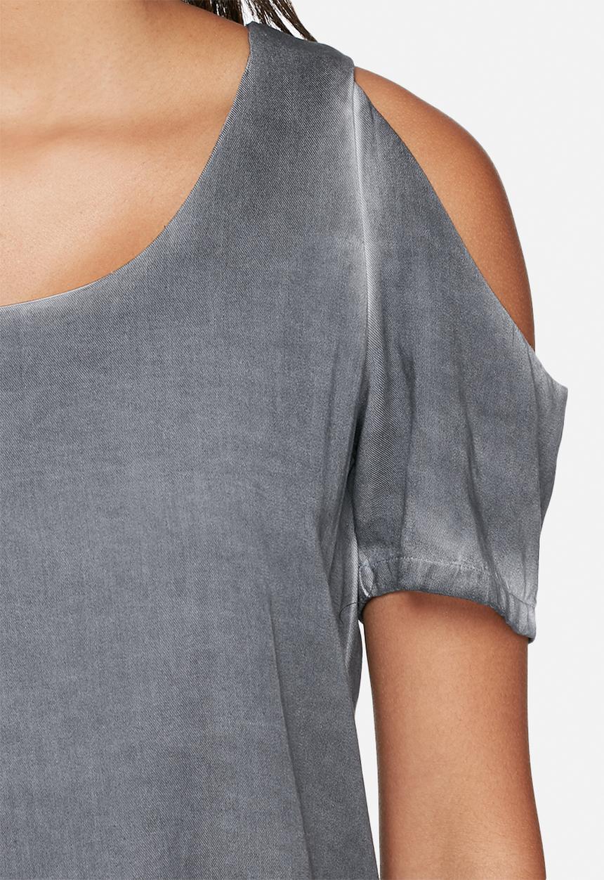 Vero Moda - Mai cold shoulder top