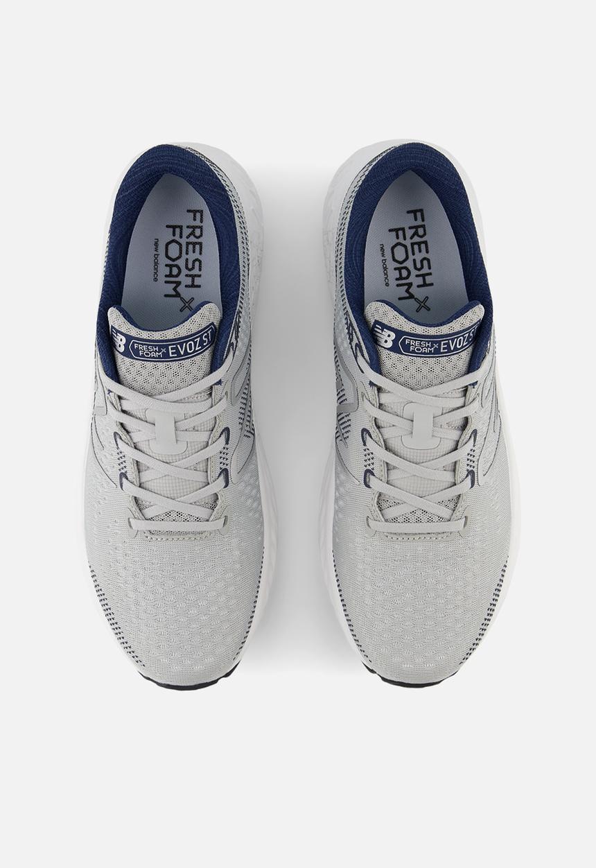 New Balance  - FRESH FOAM EVOZ ST v1
