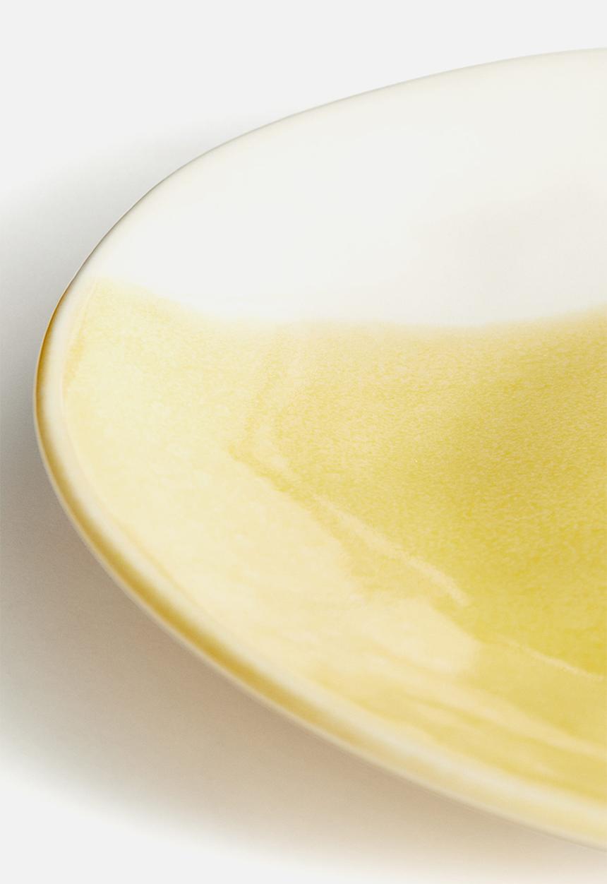 H&M - Hand-painted stoneware plate - yellow/two-toned