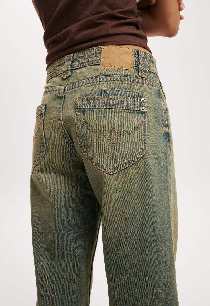 Cotton On - Low Rise Straight Jean - Cliff Blue/Stitch