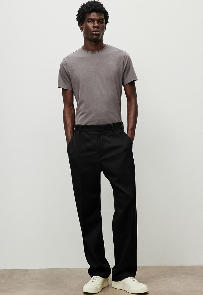 H&M - Slim fit round-necked T-shirt - grey