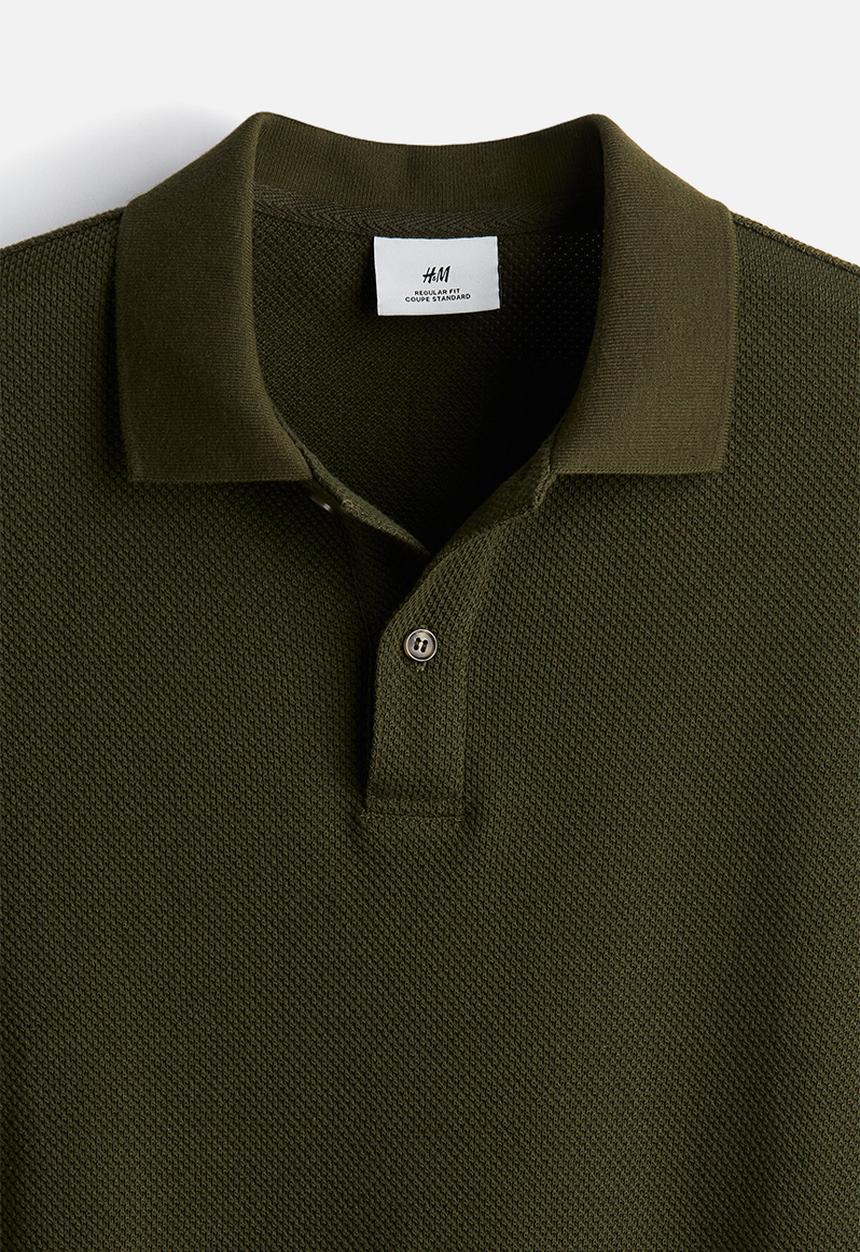 H&M - Regular fit textured-knit polo shirt - dark green 
