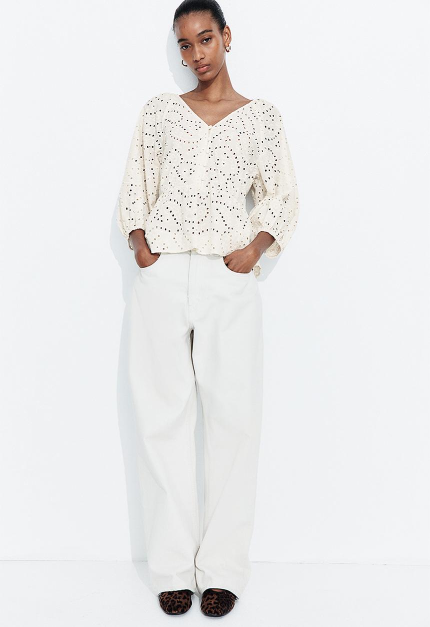 H&M - Broderie anglaise blouse - cream