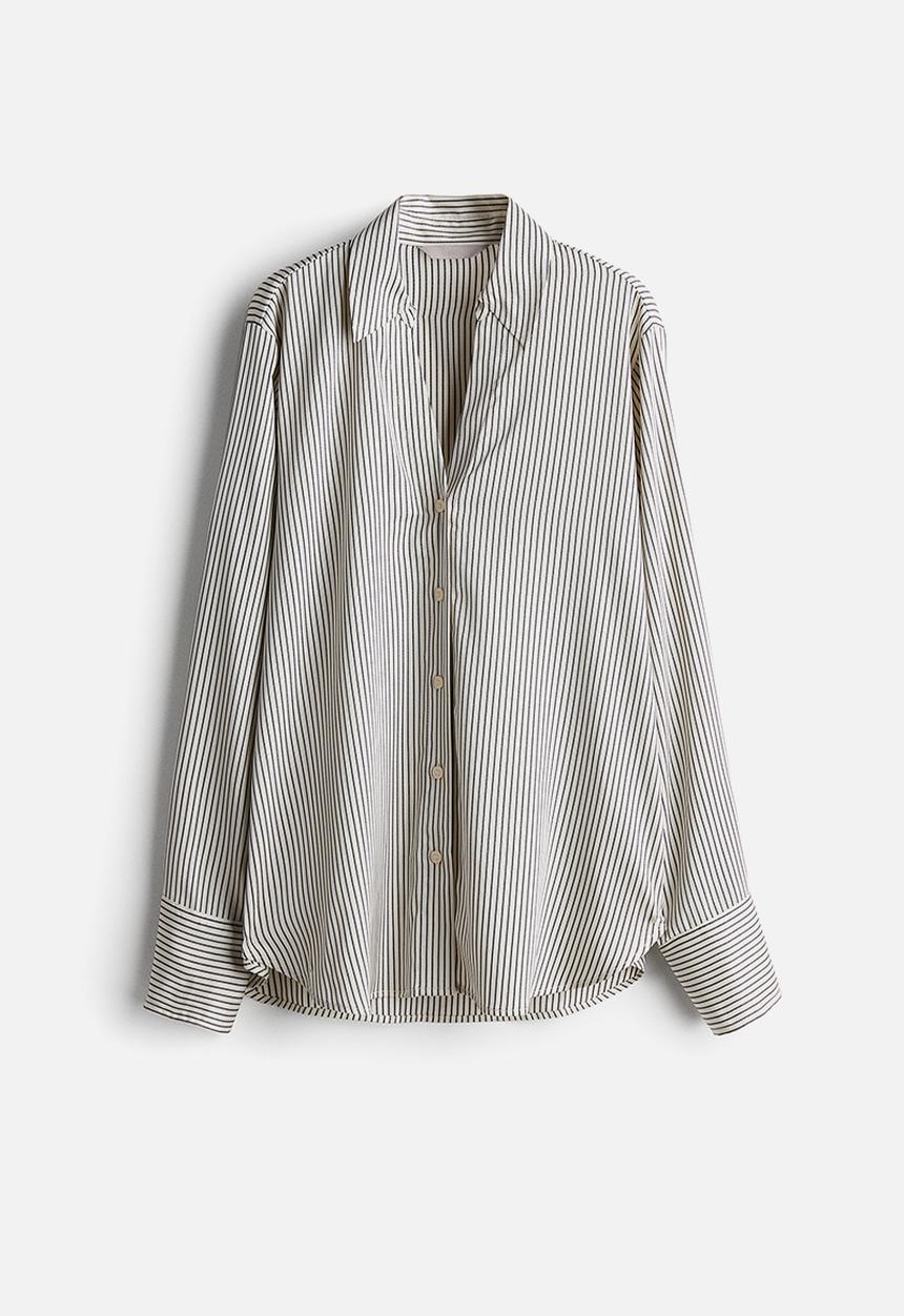 H&M - V-neck blouse - cream striped