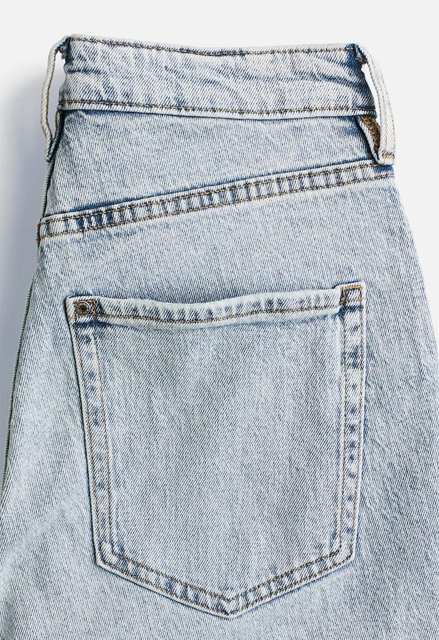 H&M - Curvy fit slim straight high ankle jeans - pale denim blue