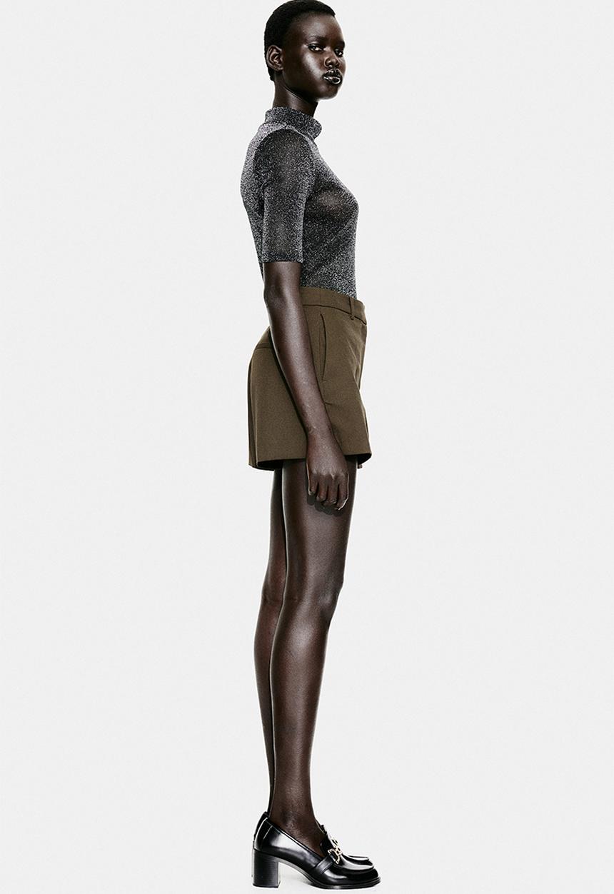 H&M - Tailored shorts - dark khaki green