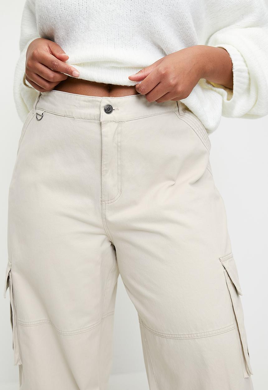 Cotton On - Plus Benny Cargo Pant - Washed Ecru