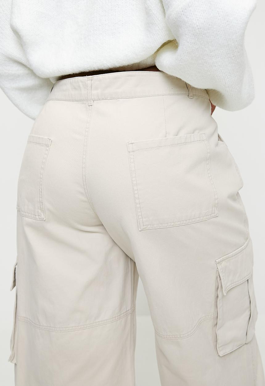 Cotton On - Plus Benny Cargo Pant - Washed Ecru