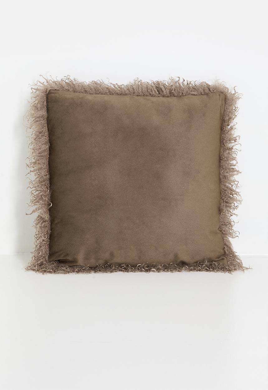 H&S - Shag cosy cushion – brown