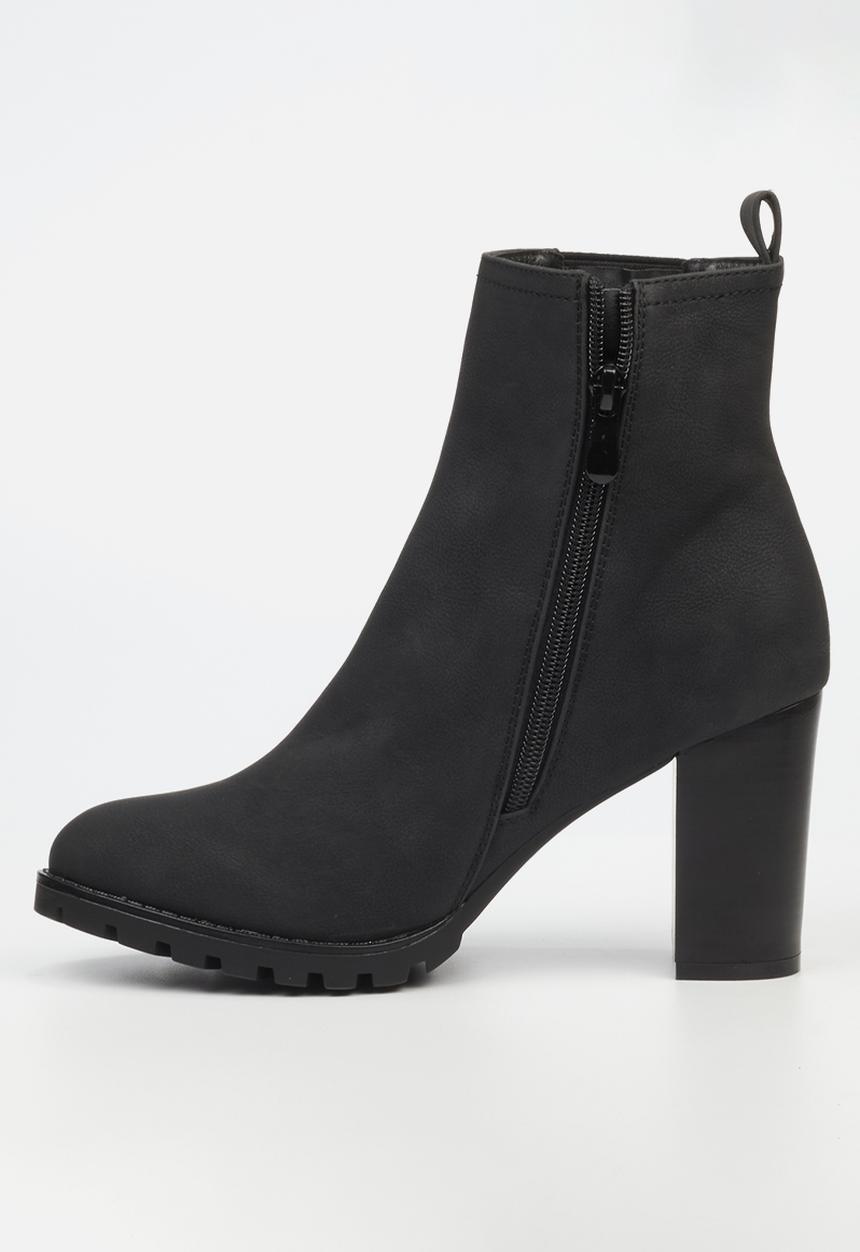 Butterfly Feet - June 7 Chelsea - Black